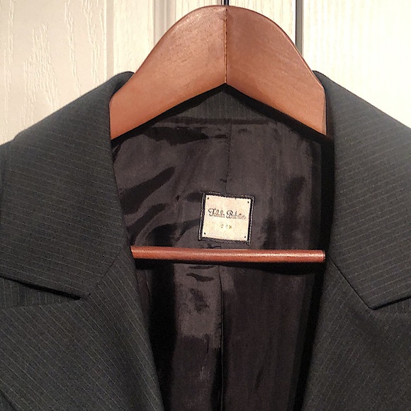 ✨2/$130✨ Aritzia Talula Babaton Pinstripe Blazer - Picture 3 of 3